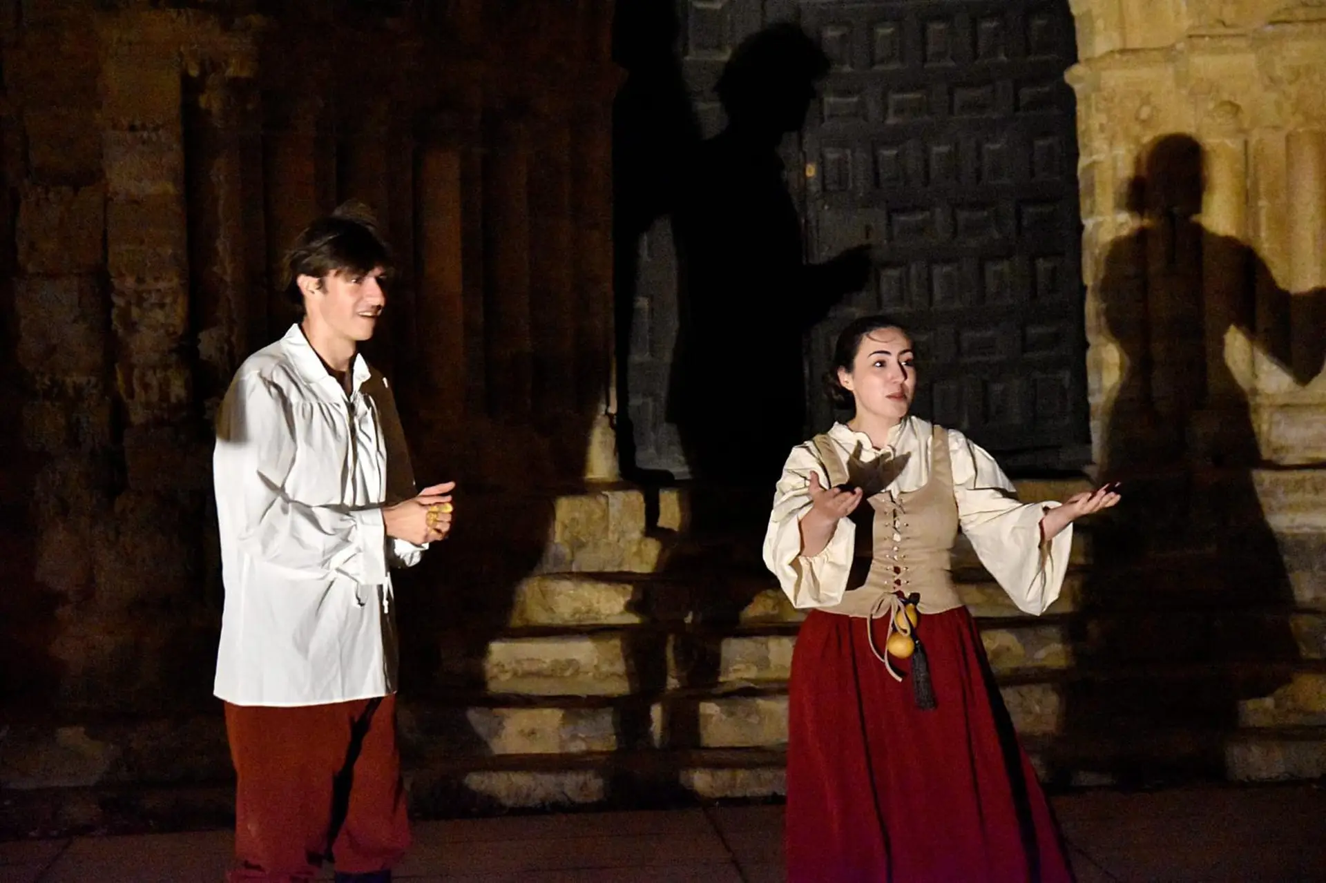 Ruta teatralizada Camino de Santiago a través de Villalcázar de Sirga, Ledigos y Revenga de Campos. Jaquemate Eventos_6